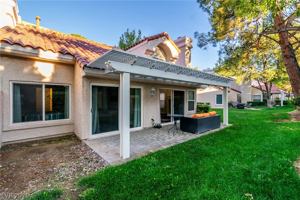 7044 Bright Springs, Las Vegas, NV 89113