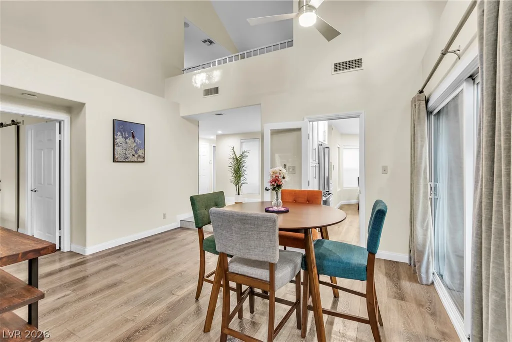 7044 Bright Springs, Las Vegas, NV 89113
