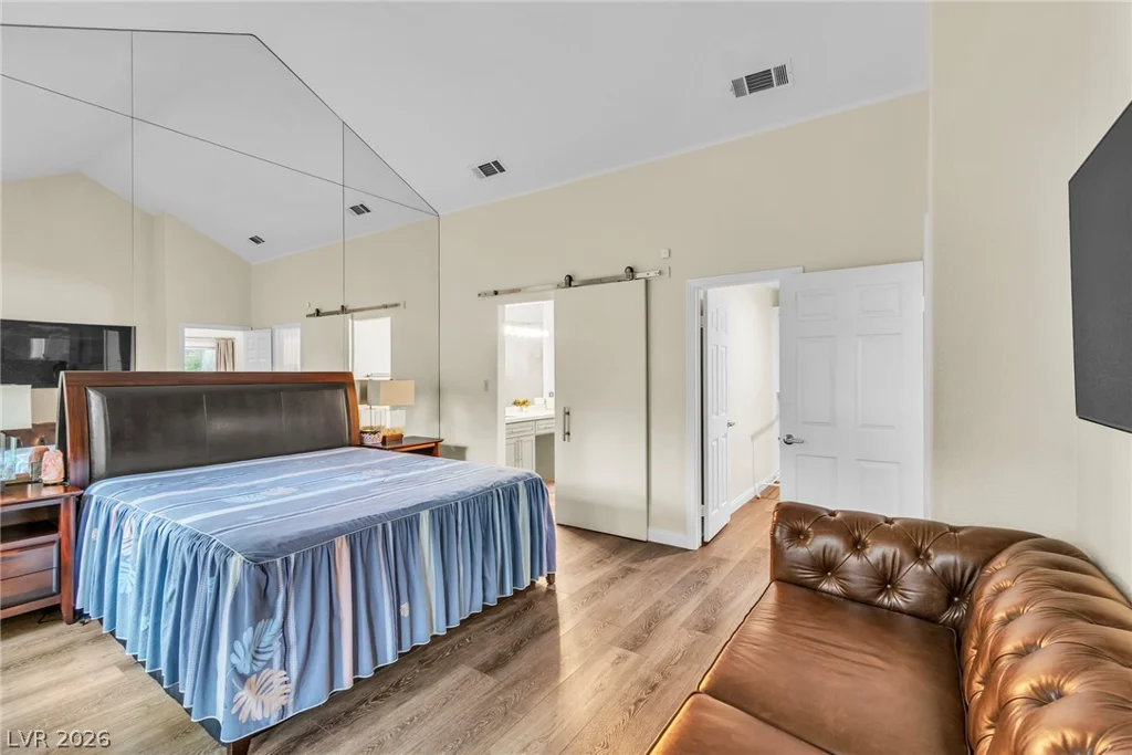 7044 Bright Springs, Las Vegas, NV 89113