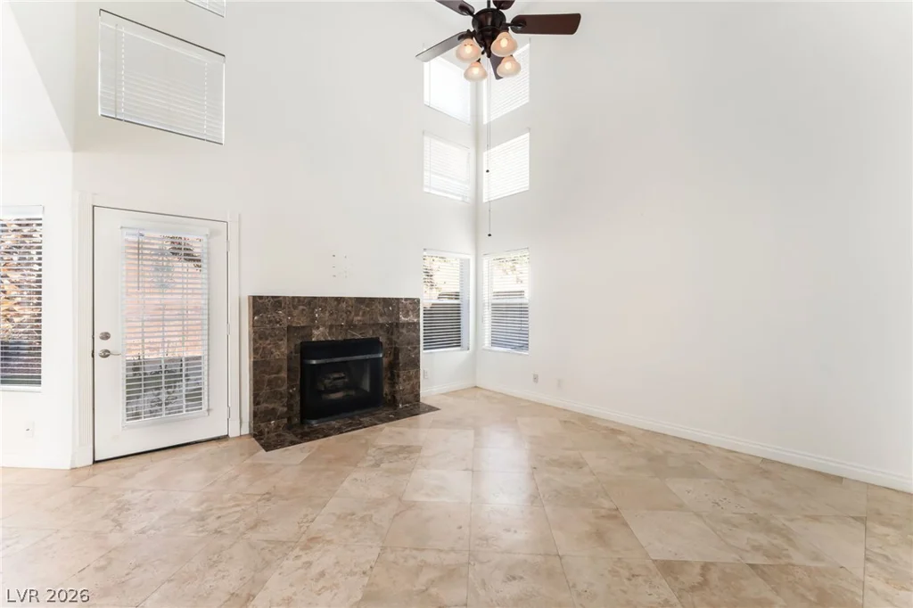 2109 Desert Peak, Las Vegas, NV 89134