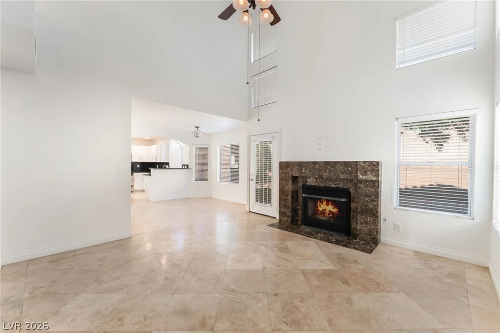 2109 Desert Peak, Las Vegas, NV 89134