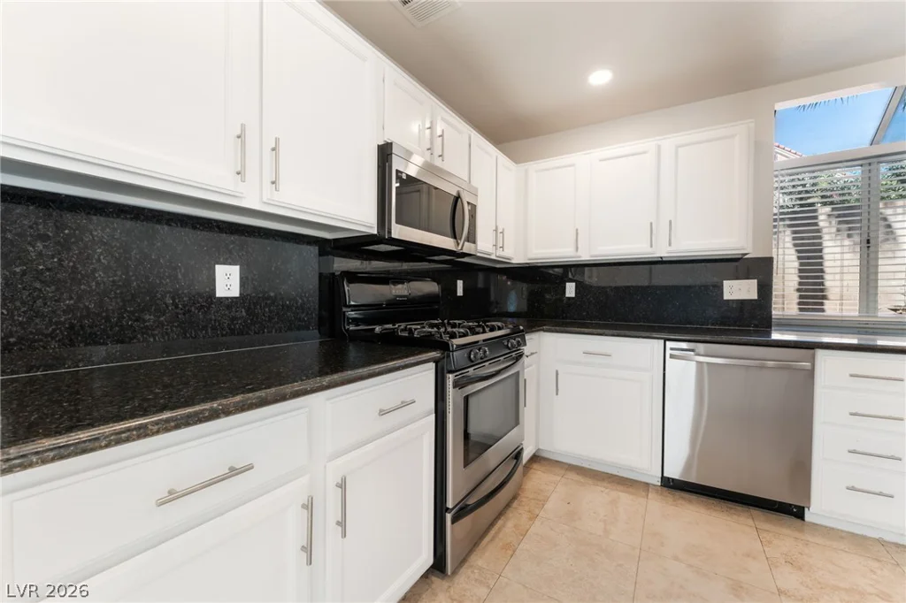 2109 Desert Peak, Las Vegas, NV 89134