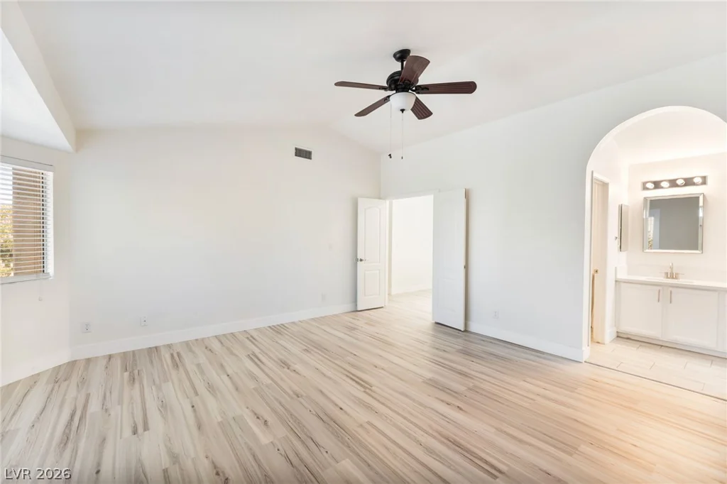 2109 Desert Peak, Las Vegas, NV 89134