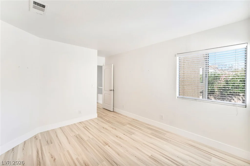 2109 Desert Peak, Las Vegas, NV 89134