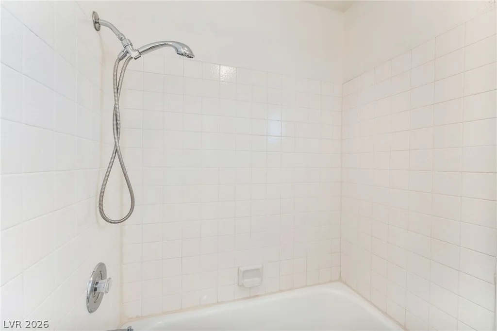 2109 Desert Peak, Las Vegas, NV 89134