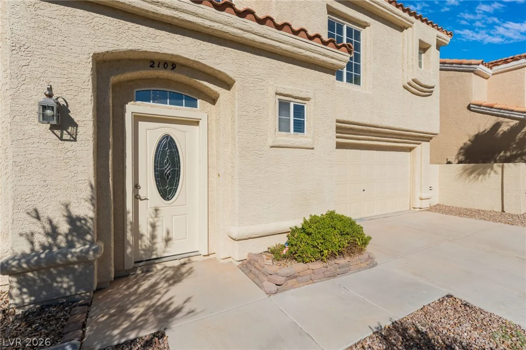 2109 Desert Peak, Las Vegas, NV 89134
