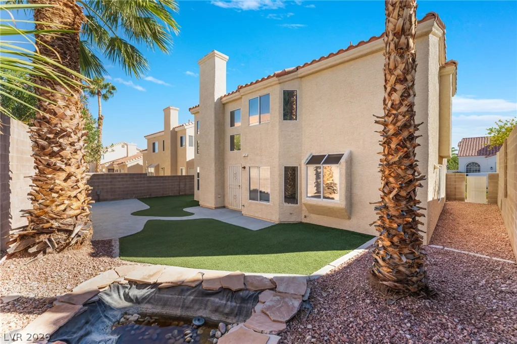2109 Desert Peak, Las Vegas, NV 89134