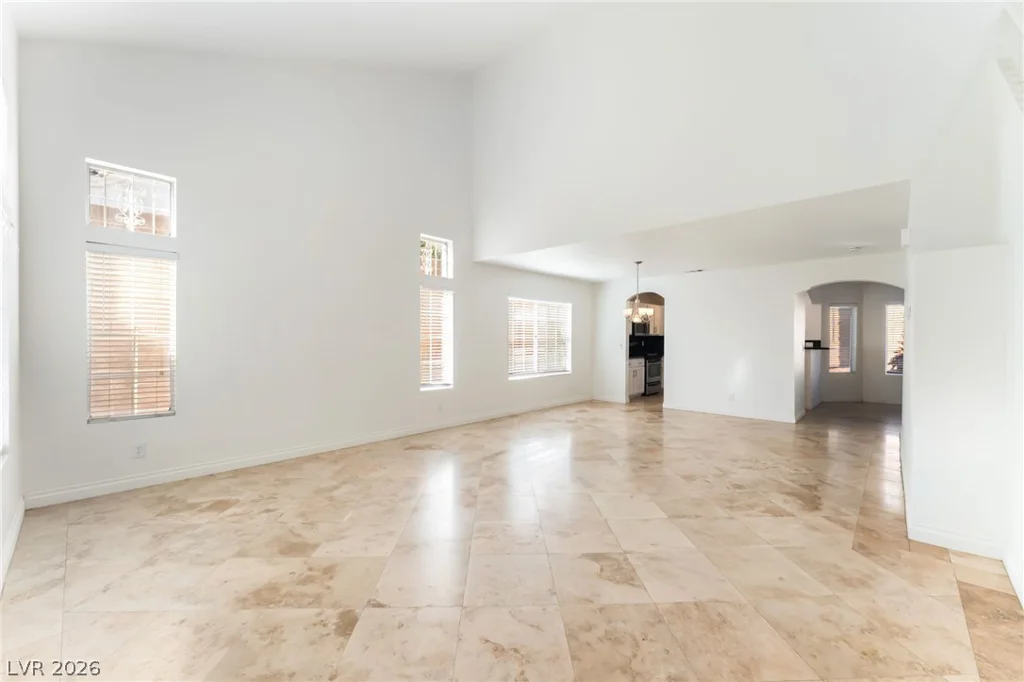 2109 Desert Peak, Las Vegas, NV 89134