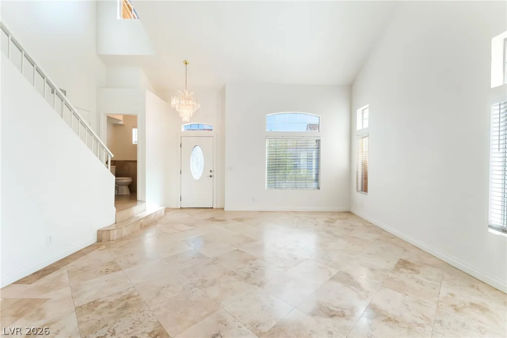2109 Desert Peak, Las Vegas, NV 89134