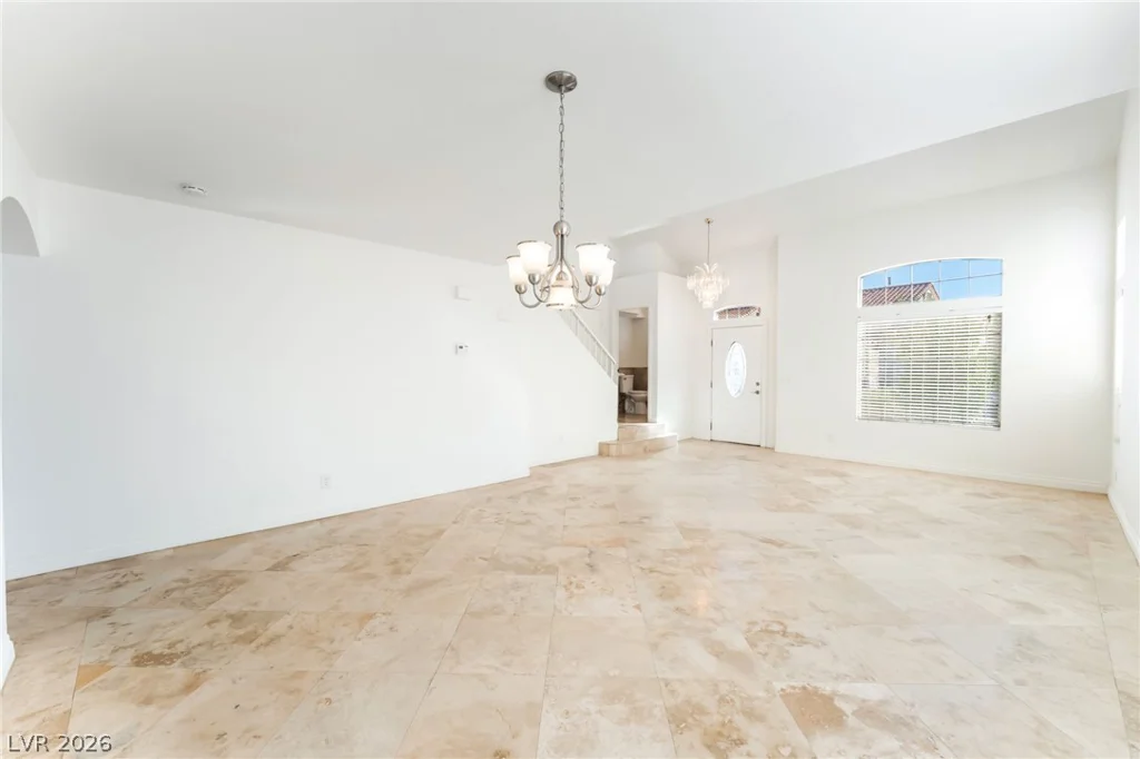 2109 Desert Peak, Las Vegas, NV 89134