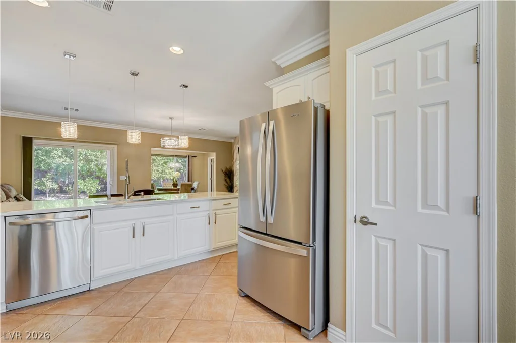 2094 Sawtooth Mountain, Henderson, NV 89044