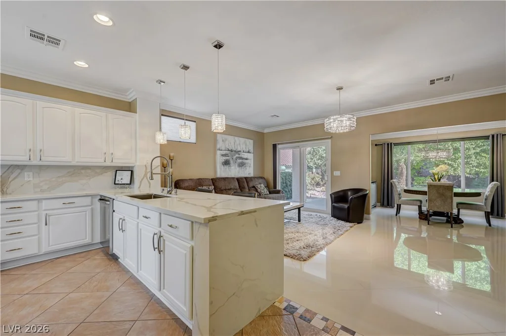 2094 Sawtooth Mountain, Henderson, NV 89044