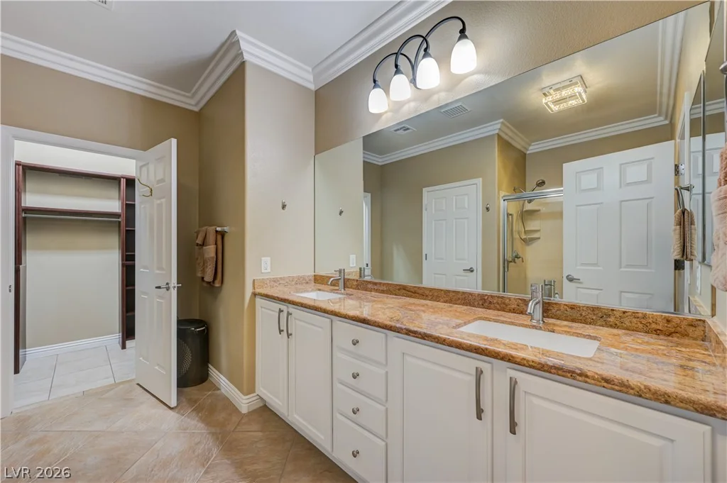 2094 Sawtooth Mountain, Henderson, NV 89044