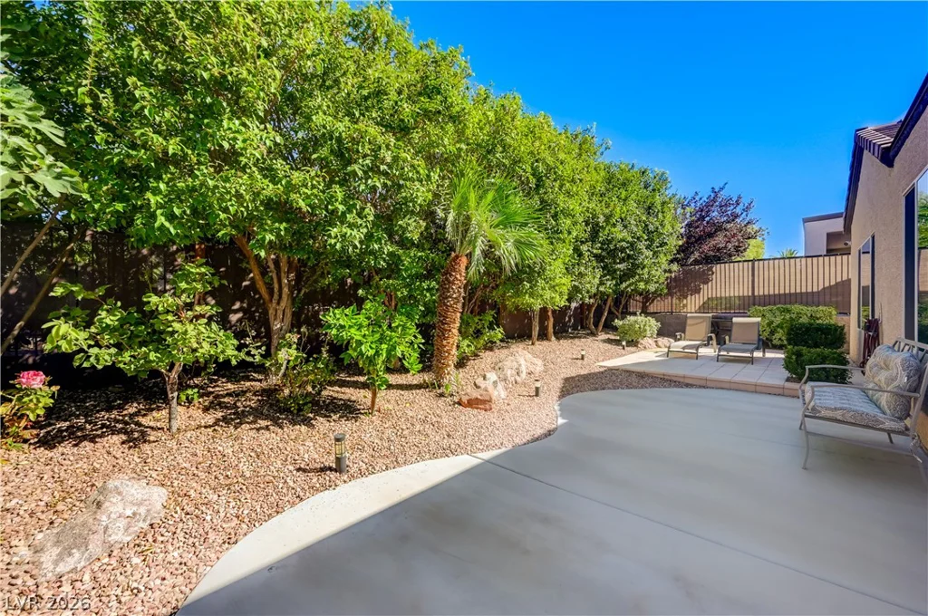 2094 Sawtooth Mountain, Henderson, NV 89044