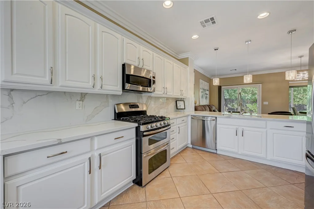 2094 Sawtooth Mountain, Henderson, NV 89044