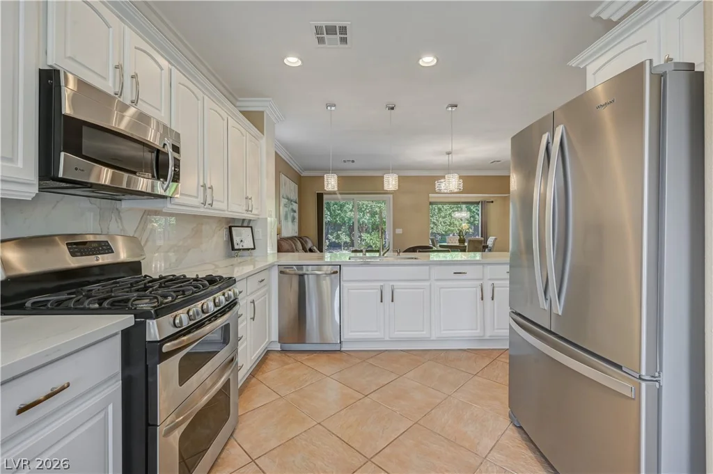 2094 Sawtooth Mountain, Henderson, NV 89044