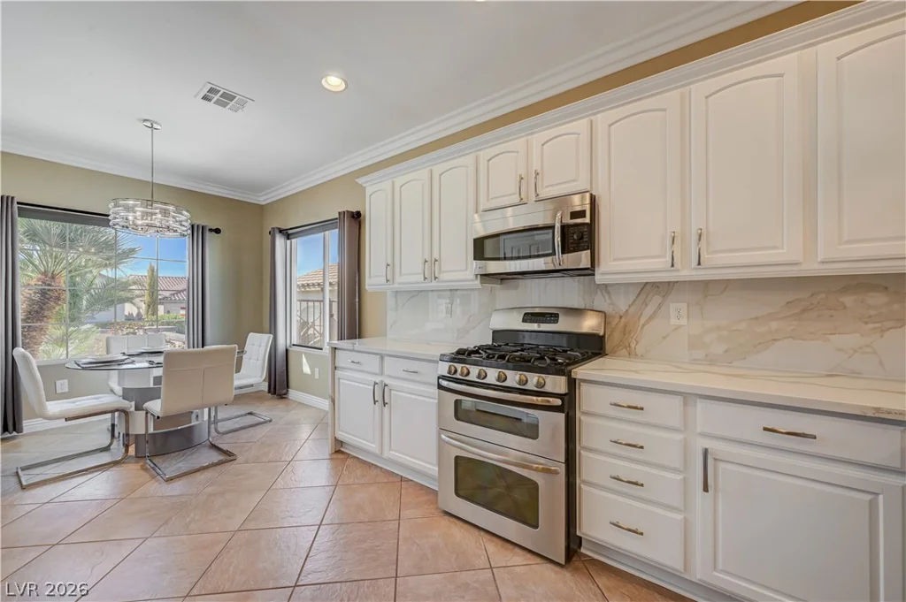 2094 Sawtooth Mountain, Henderson, NV 89044
