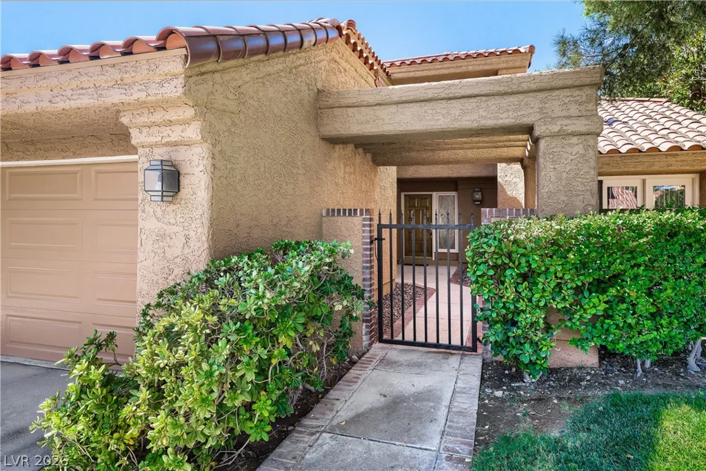 5105 Turnberry, Las Vegas, NV 89113