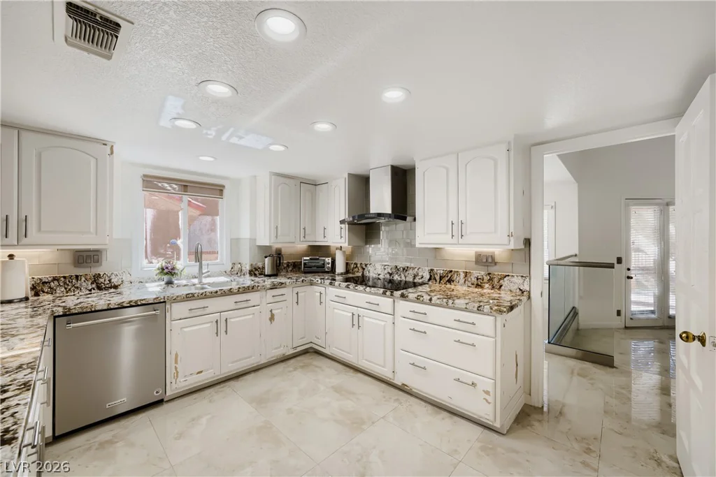 5105 Turnberry, Las Vegas, NV 89113
