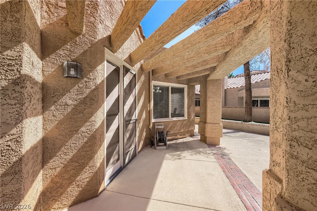 5105 Turnberry, Las Vegas, NV 89113