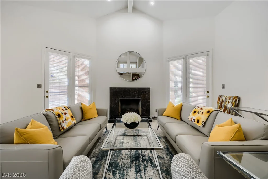 5105 Turnberry, Las Vegas, NV 89113