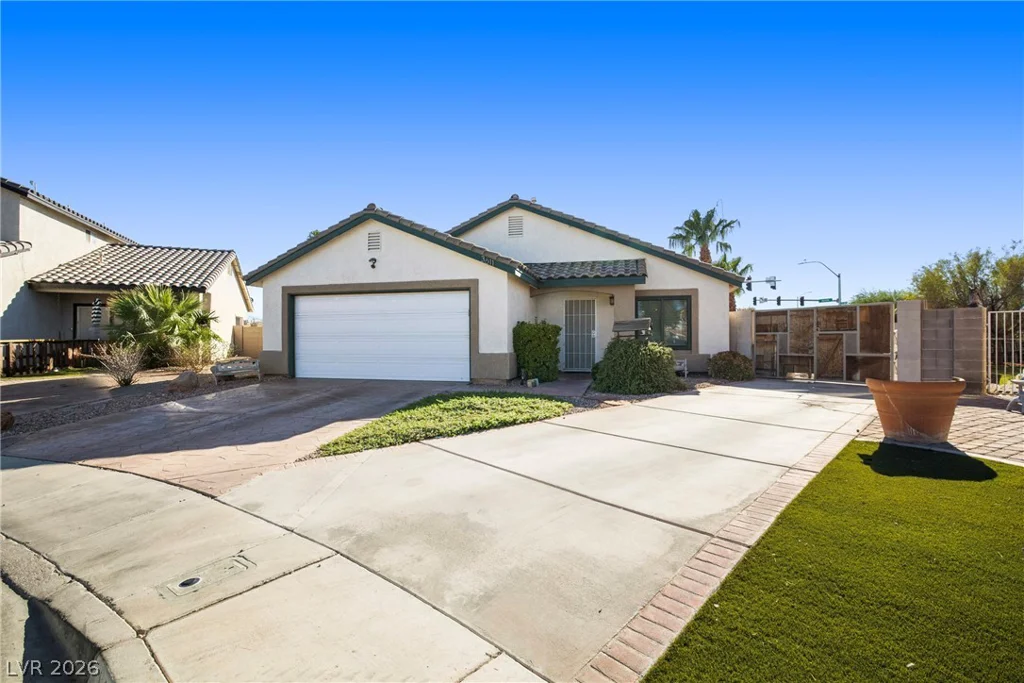 3611 Russian Olive, North Las Vegas, NV 89032