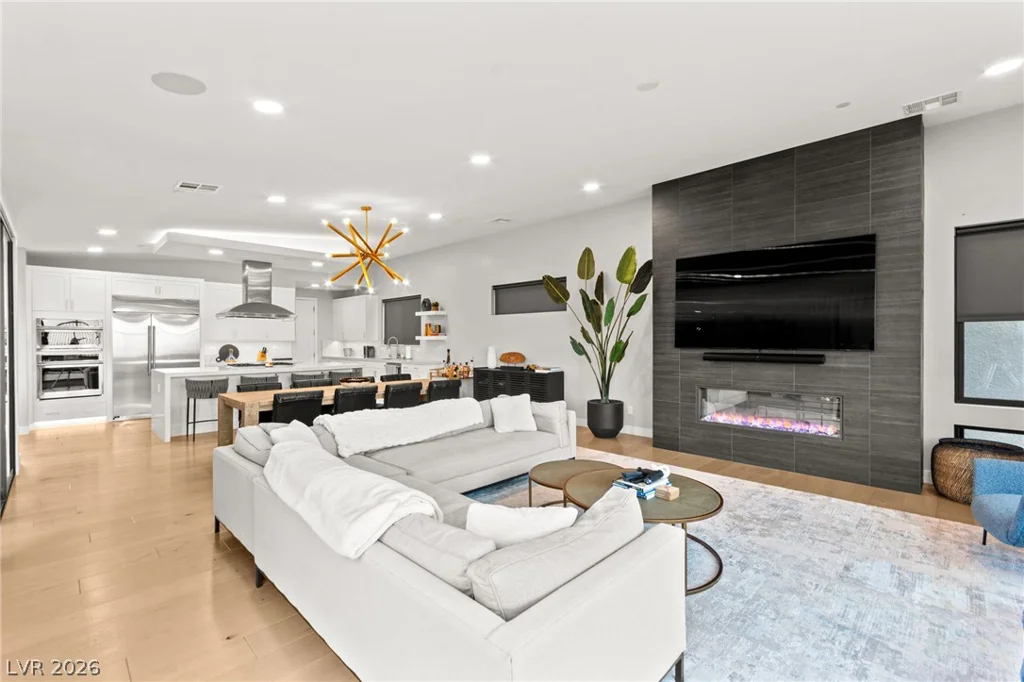 810 Bolide, Las Vegas, NV 89138