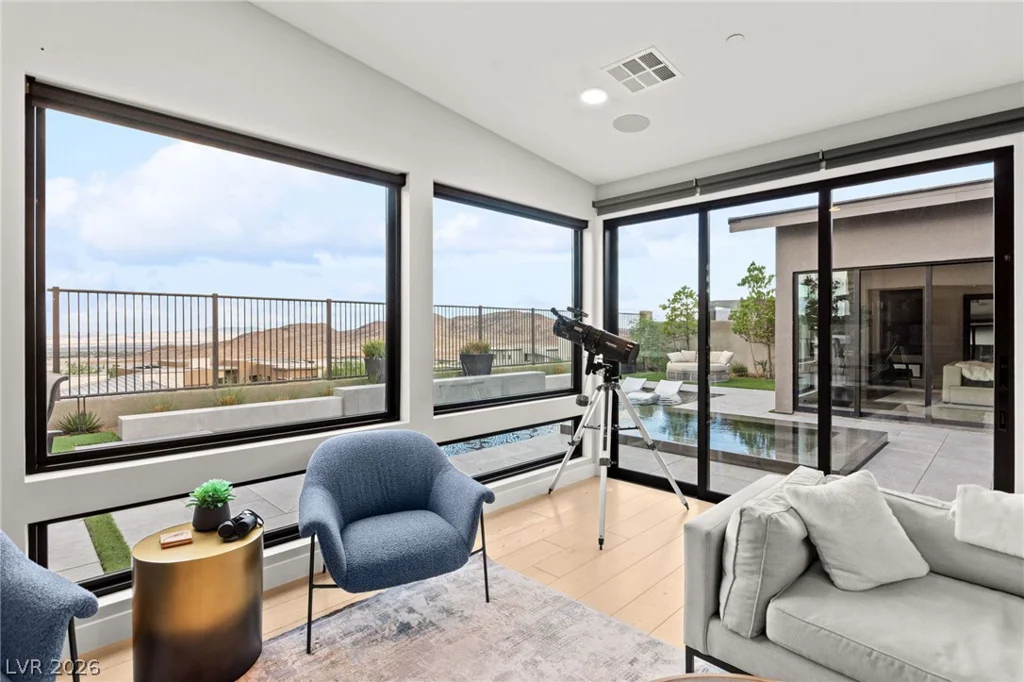 810 Bolide, Las Vegas, NV 89138