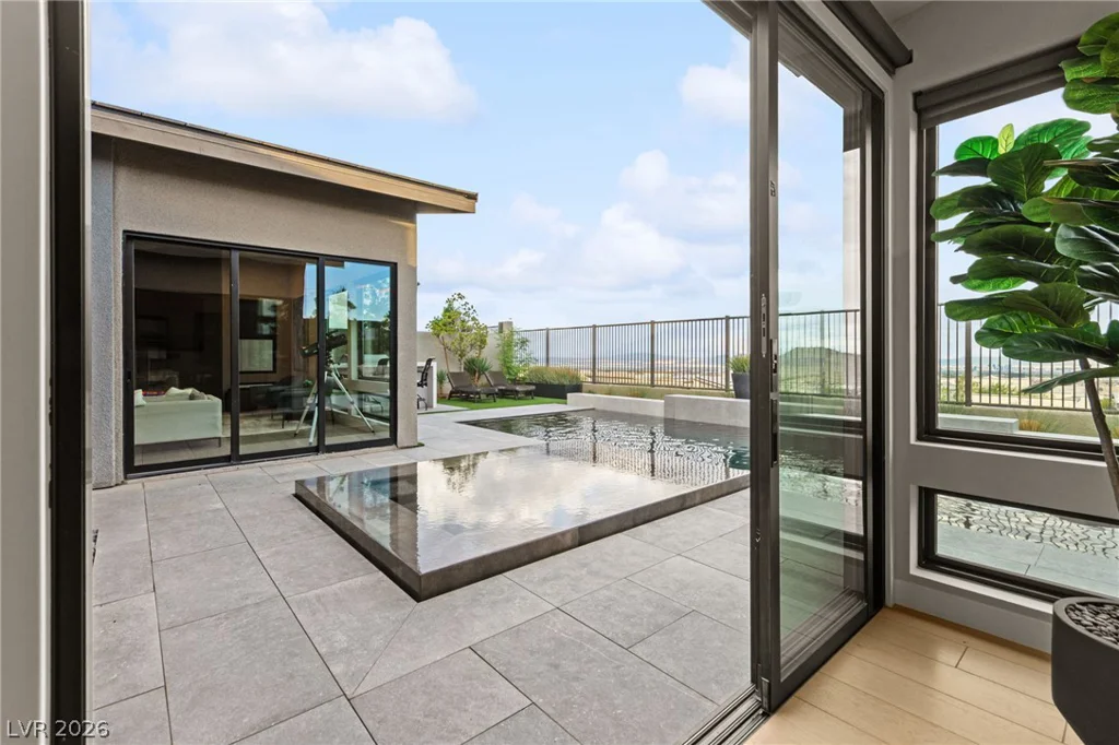 810 Bolide, Las Vegas, NV 89138