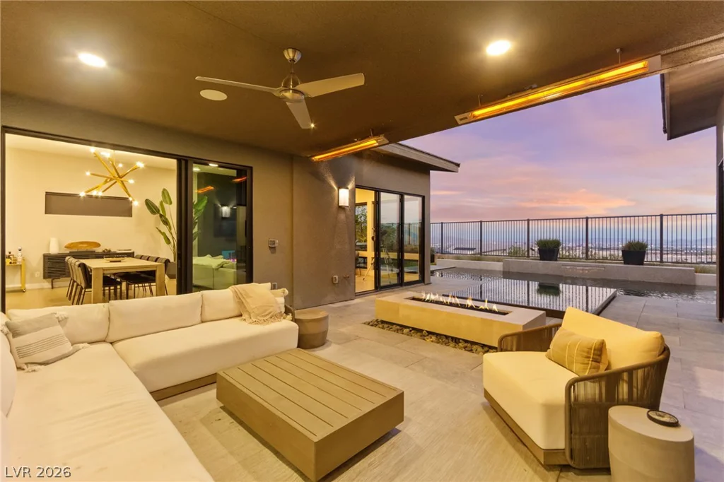 810 Bolide, Las Vegas, NV 89138