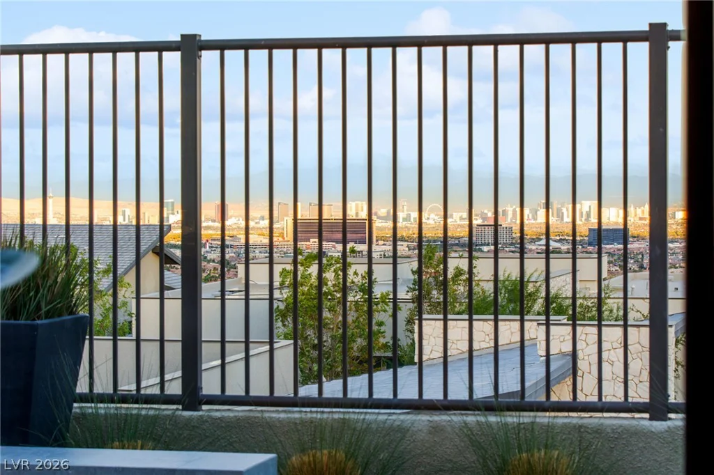 810 Bolide, Las Vegas, NV 89138