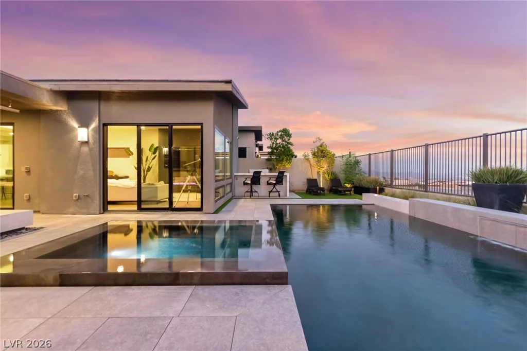 810 Bolide, Las Vegas, NV 89138