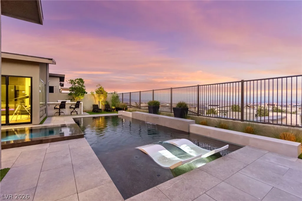 810 Bolide, Las Vegas, NV 89138