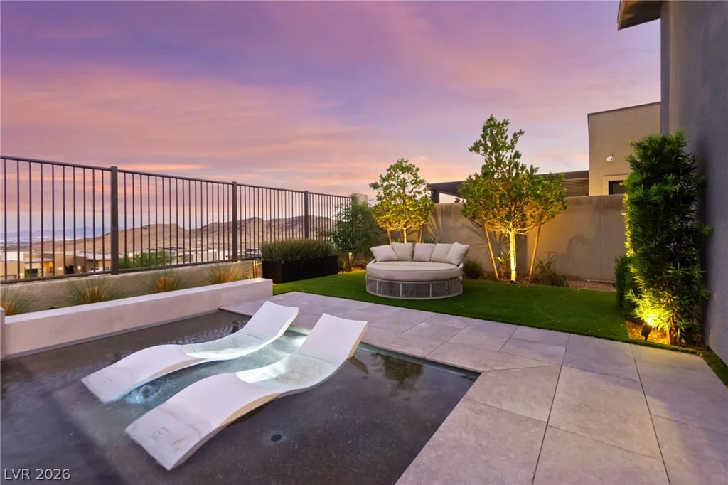 810 Bolide, Las Vegas, NV 89138