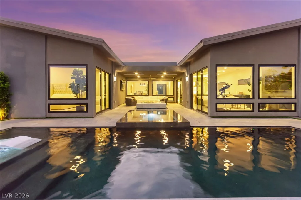 810 Bolide, Las Vegas, NV 89138