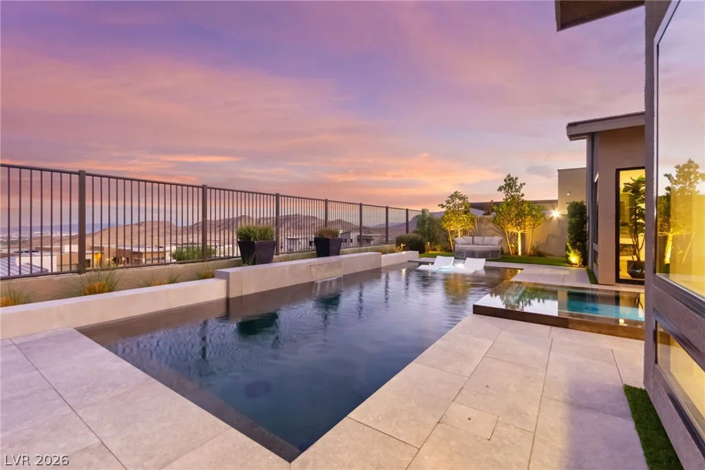 810 Bolide, Las Vegas, NV 89138