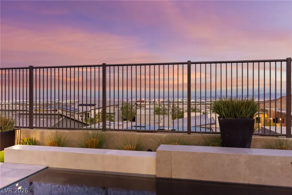 810 Bolide, Las Vegas, NV 89138