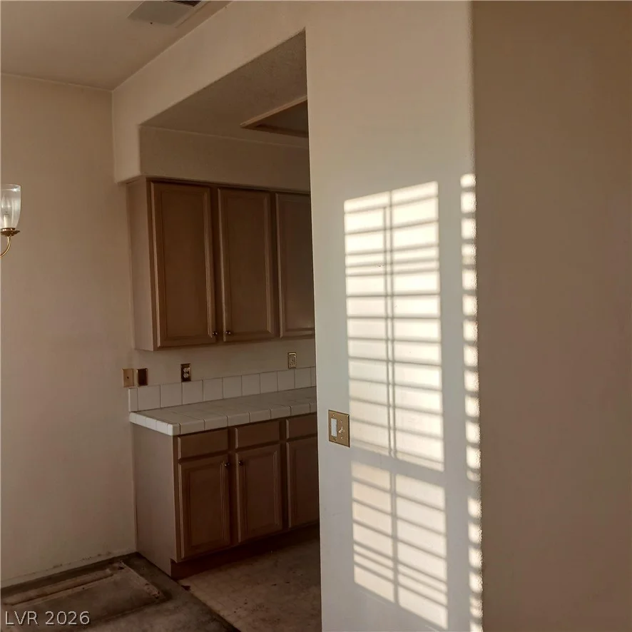 5201 Torrey Pines, Las Vegas, NV 89118