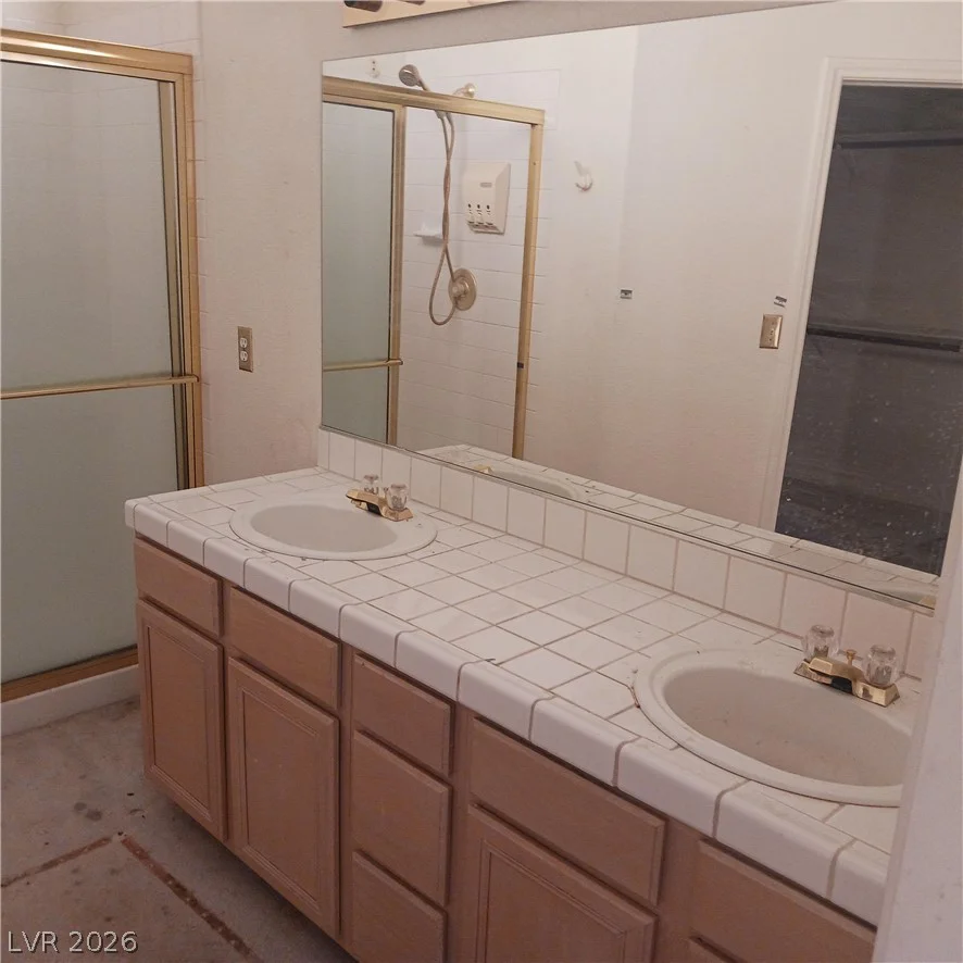 5201 Torrey Pines, Las Vegas, NV 89118