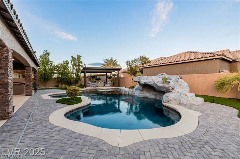7682 Rafter, Las Vegas, NV 89139