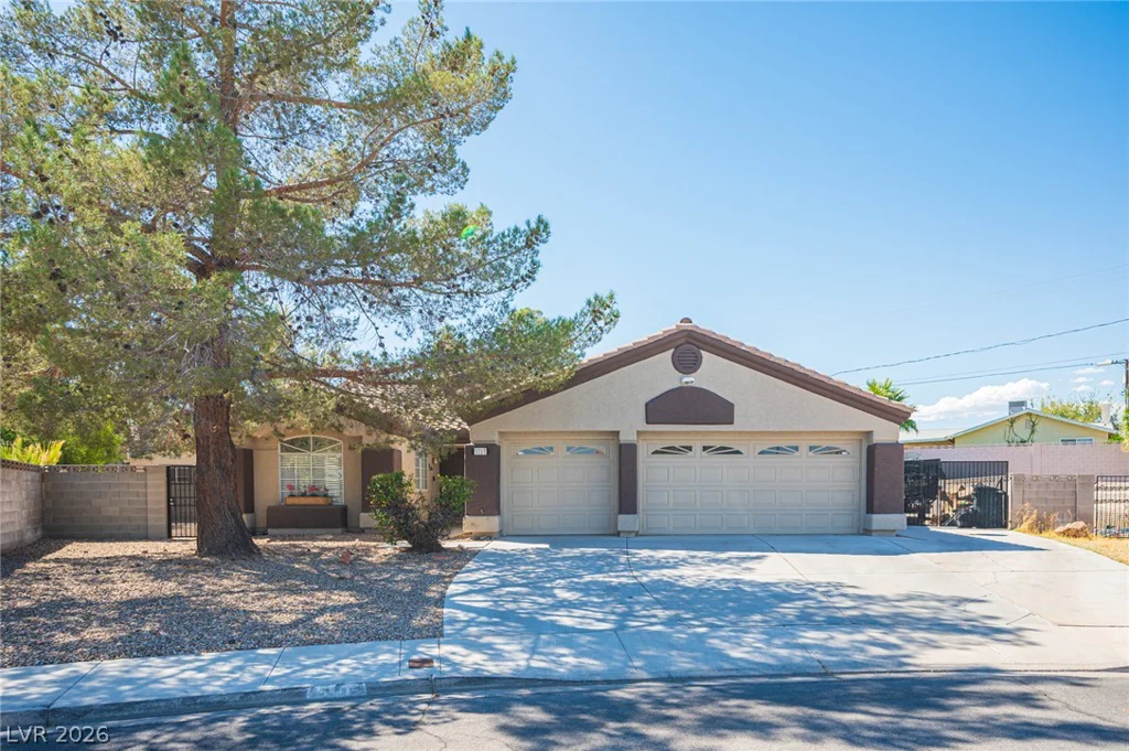 5717 Compton, Las Vegas, NV 89108