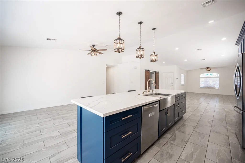 5717 Compton, Las Vegas, NV 89108