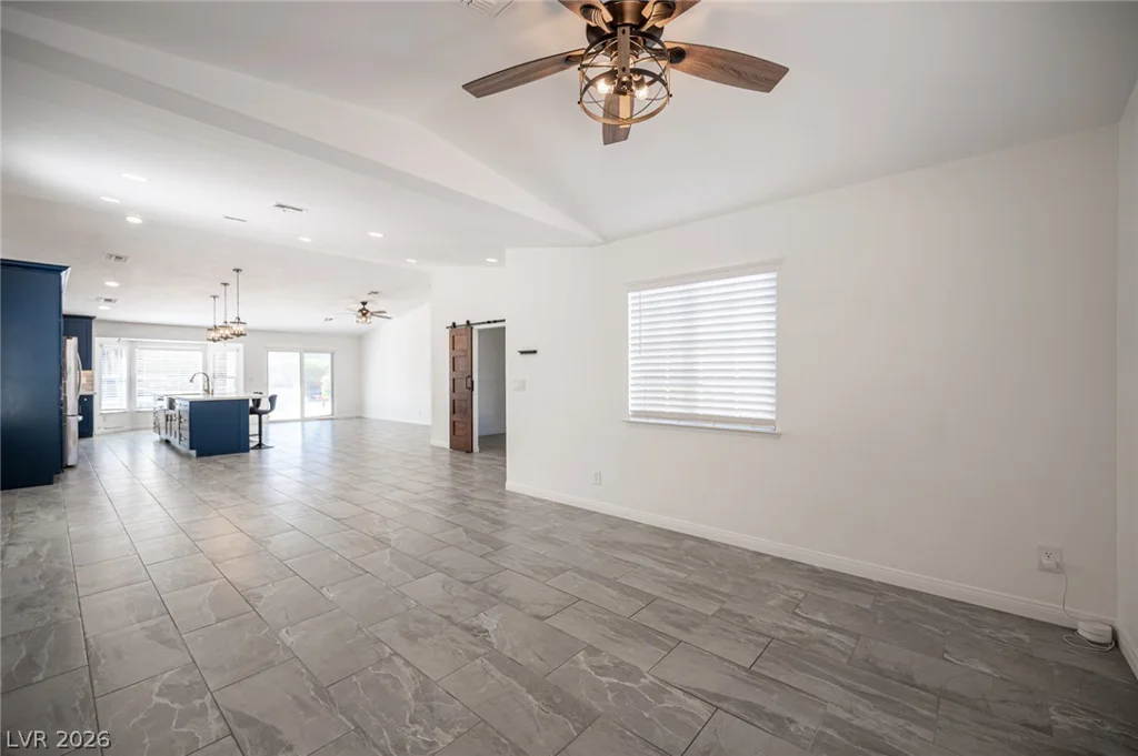 5717 Compton, Las Vegas, NV 89108