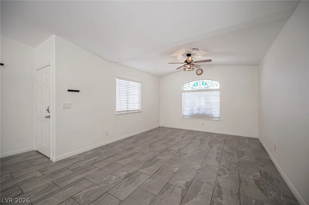 5717 Compton, Las Vegas, NV 89108