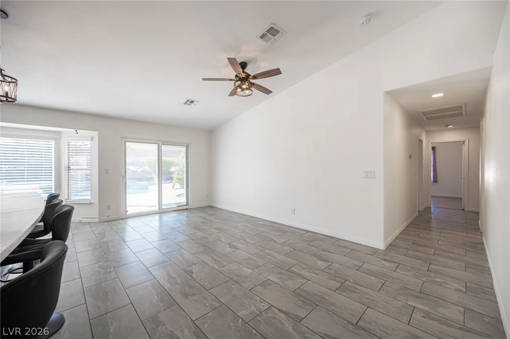 5717 Compton, Las Vegas, NV 89108