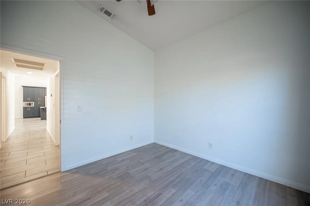 5717 Compton, Las Vegas, NV 89108