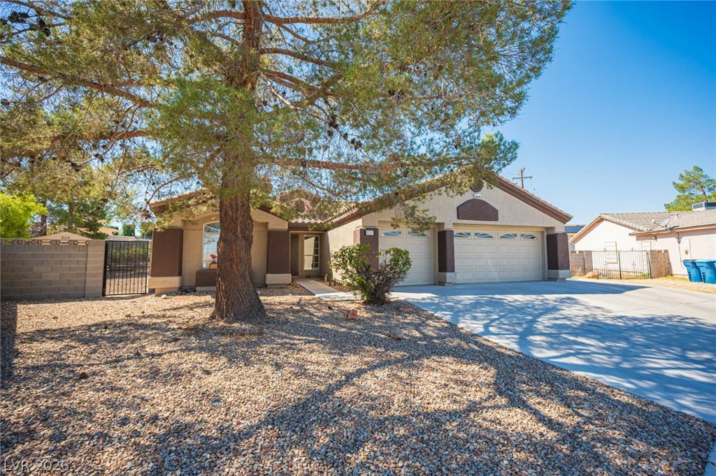 5717 Compton, Las Vegas, NV 89108
