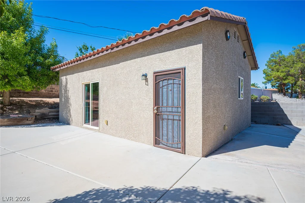 5717 Compton, Las Vegas, NV 89108