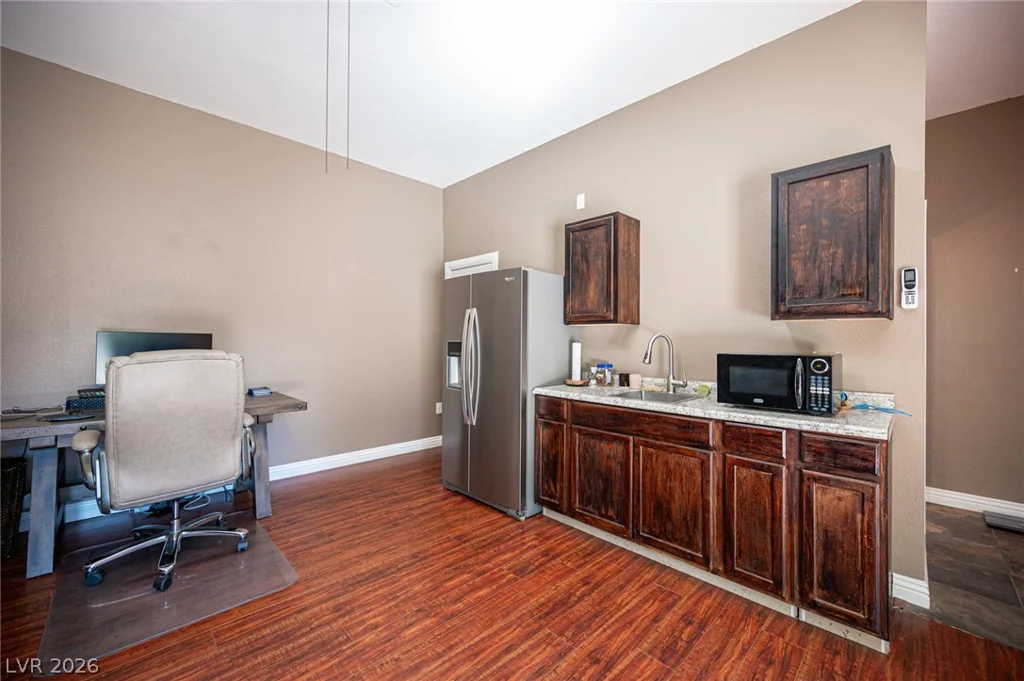 5717 Compton, Las Vegas, NV 89108