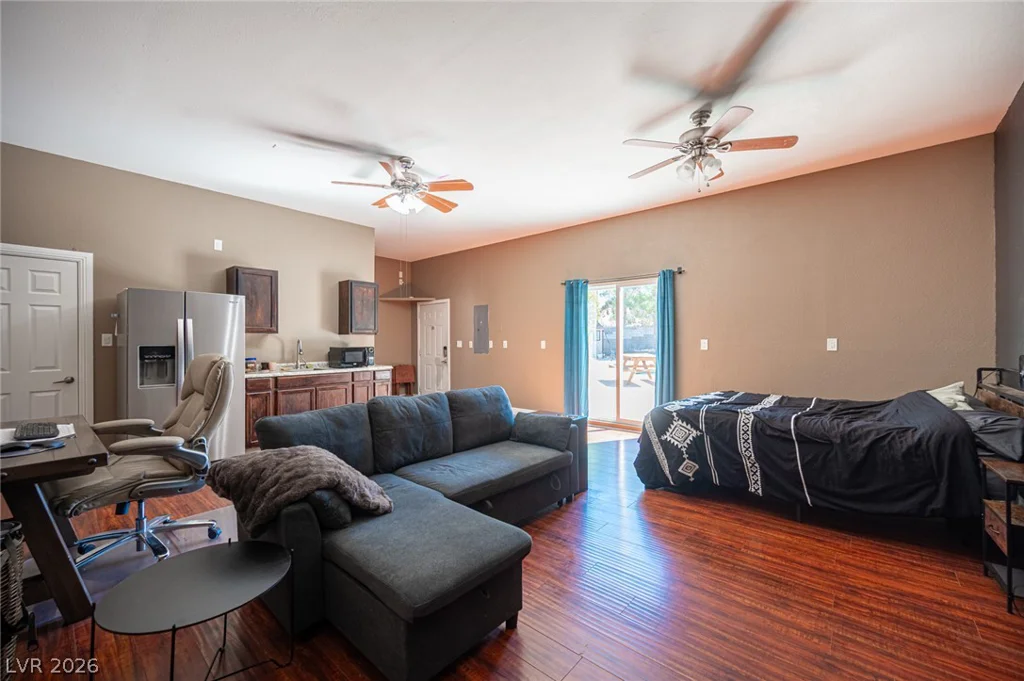 5717 Compton, Las Vegas, NV 89108